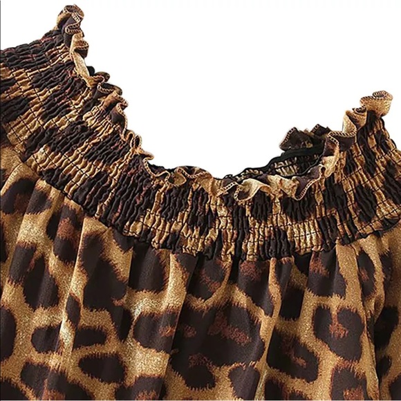 LEOPARD OFF THE SHOULDER TOP - Picture 5 of 8